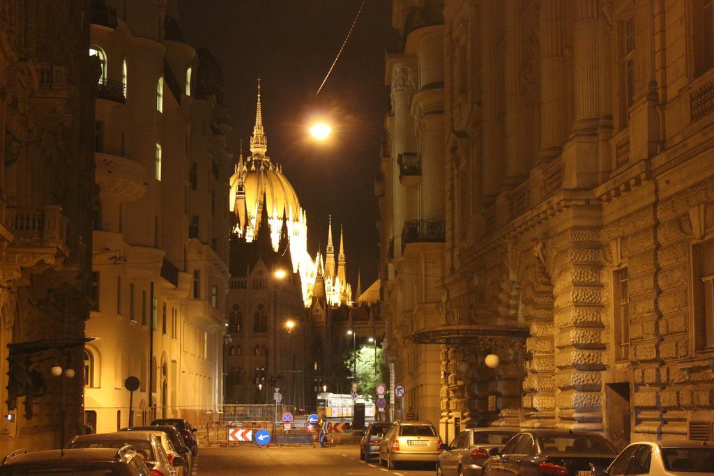 Parliment Luxury Apartment Budapest Luaran gambar